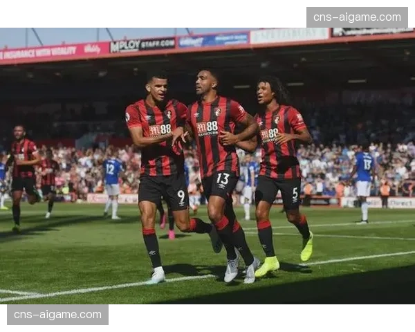 雨战记忆：伯恩利与卢顿在瓢泼大雨中进行保级关键战